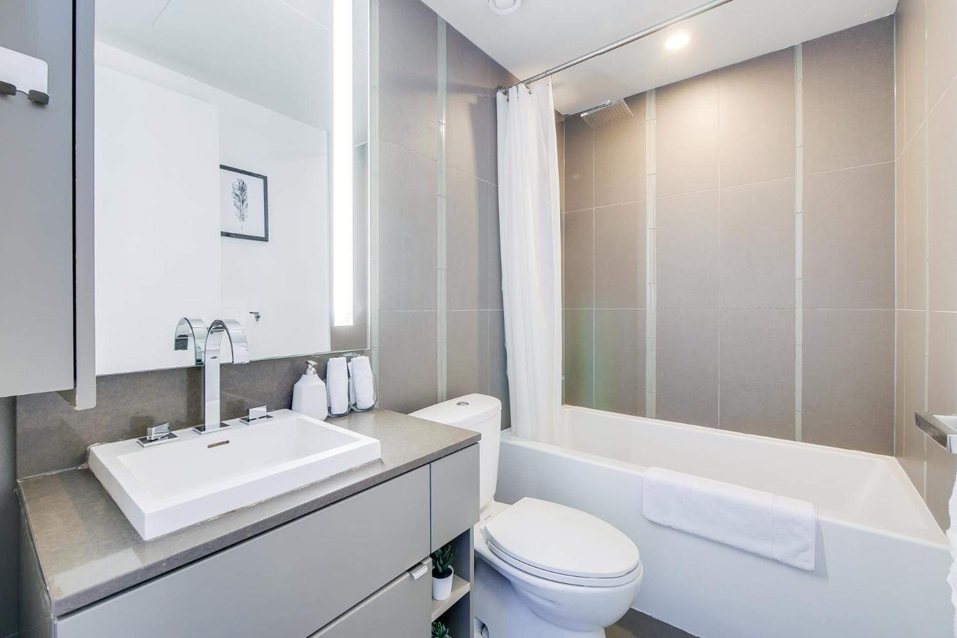 1Br Condo - City View, Near Cn Tower & Rogers Center 토론토 외부 사진